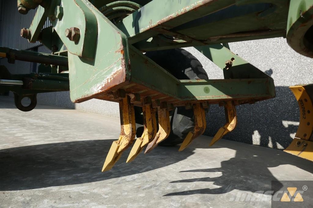 CAT 130G Ex-army Greiderid
