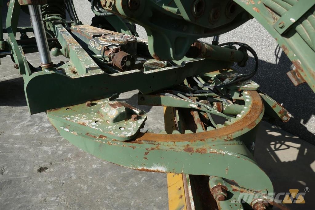 CAT 130G Ex-army Greiderid