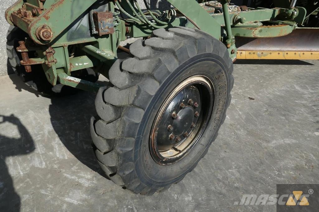 CAT 130G Ex-army Greiderid