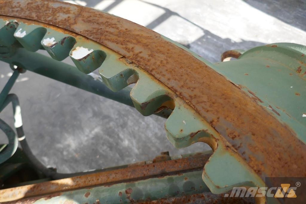 CAT 130G Ex-army Greiderid