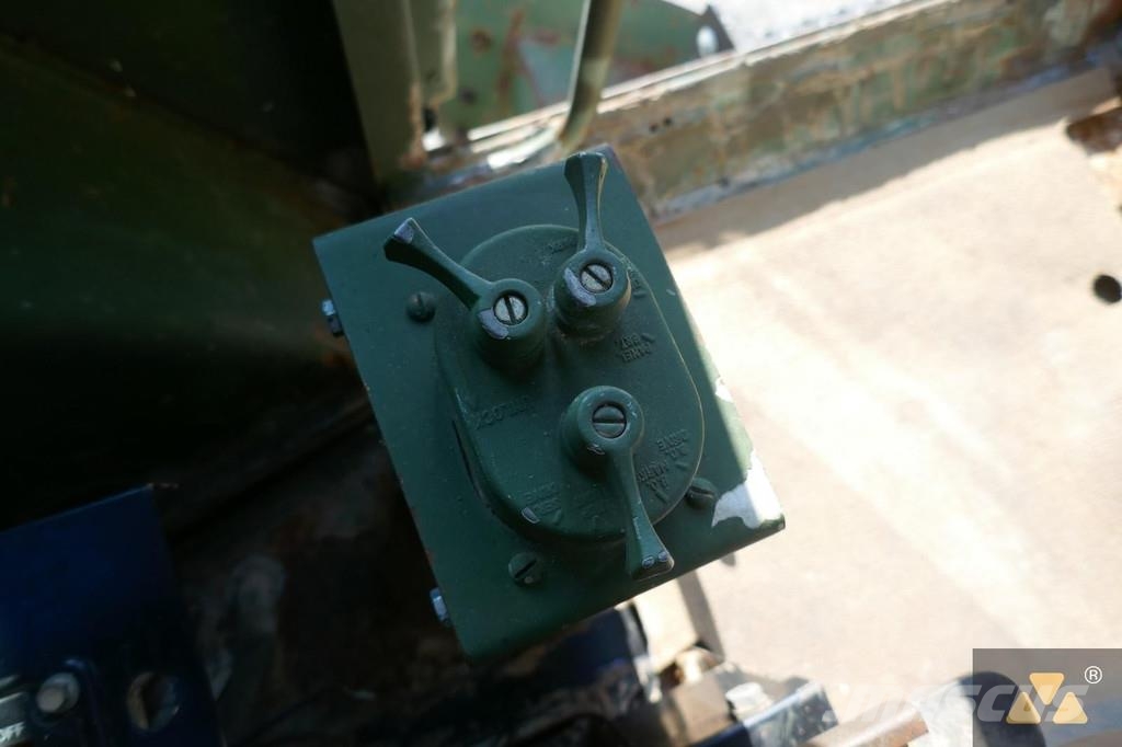 CAT 130G Ex-army Greiderid
