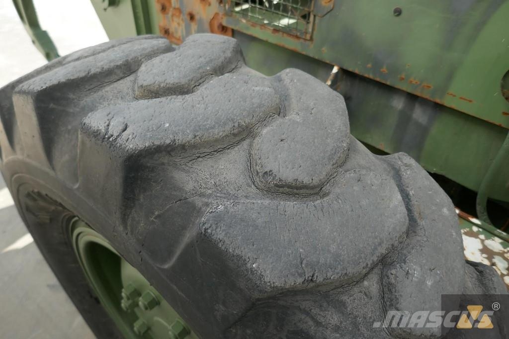 CAT 130G Ex-army Greiderid
