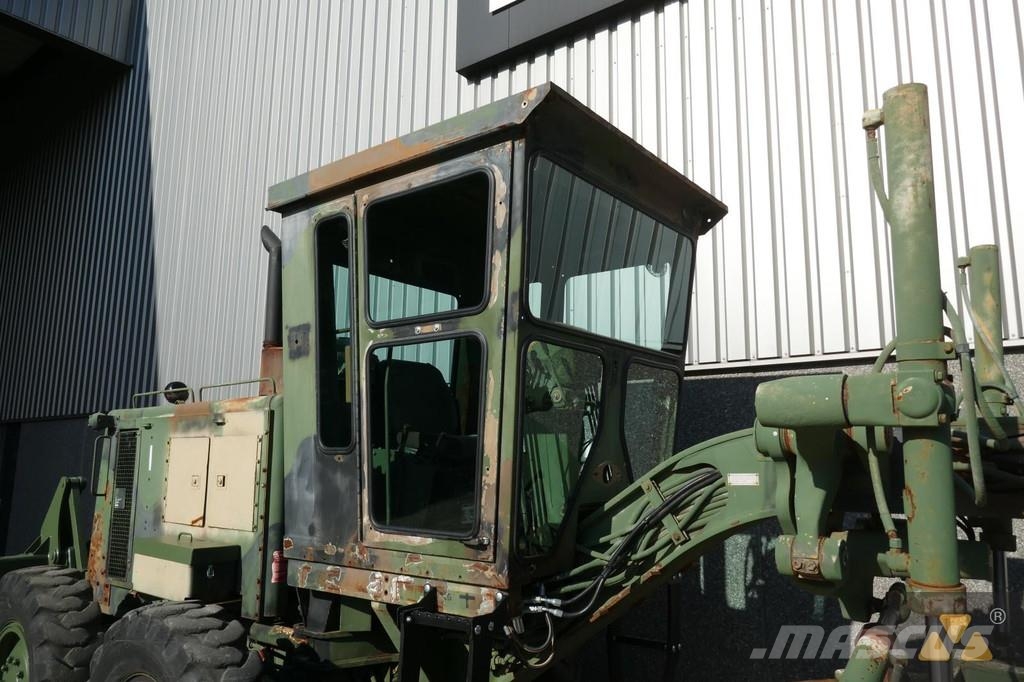 CAT 130G Ex-army Greiderid