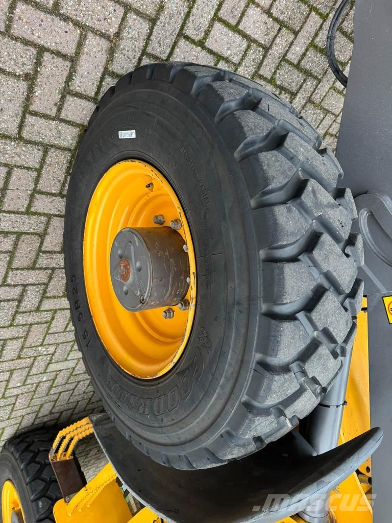 Volvo L45G Shovel loader + kenteken Kolesni nakladalci