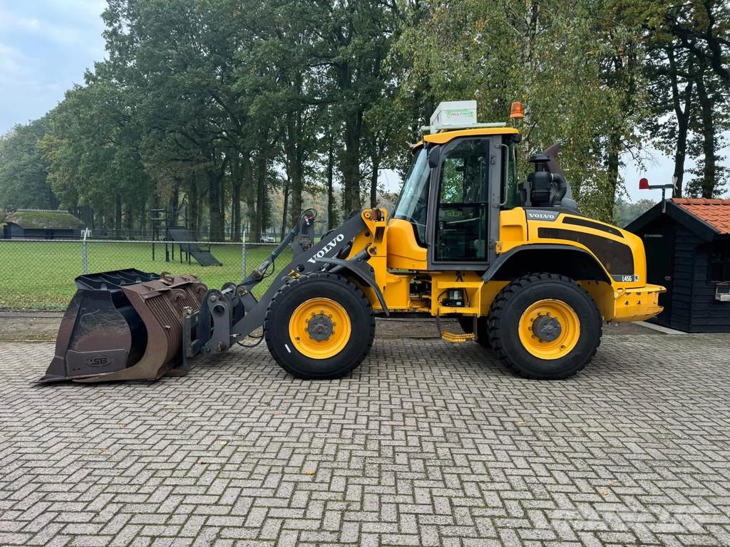 Volvo L45G Shovel loader + kenteken Kolesni nakladalci