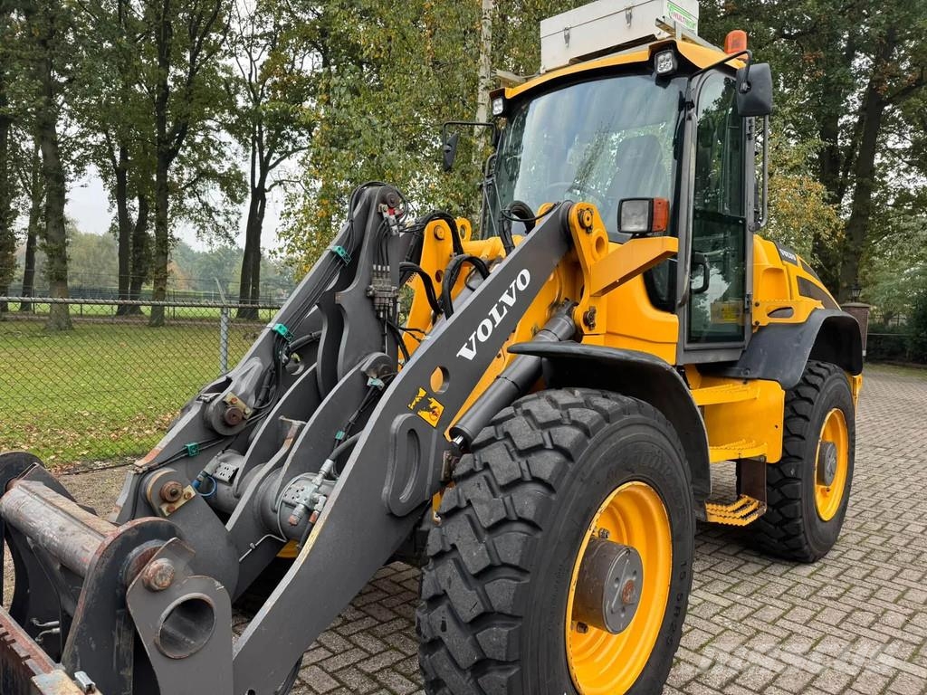 Volvo L45G Shovel loader + kenteken Kolesni nakladalci