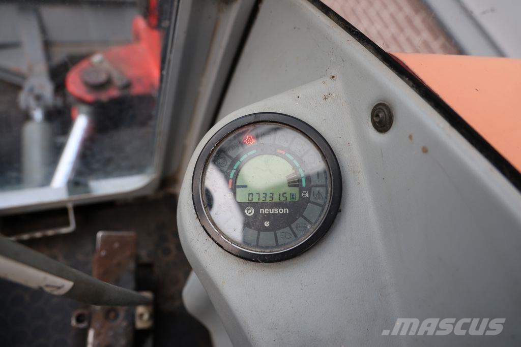 Neuson 8003 RD Εκσκαφείς με ερπύστριες