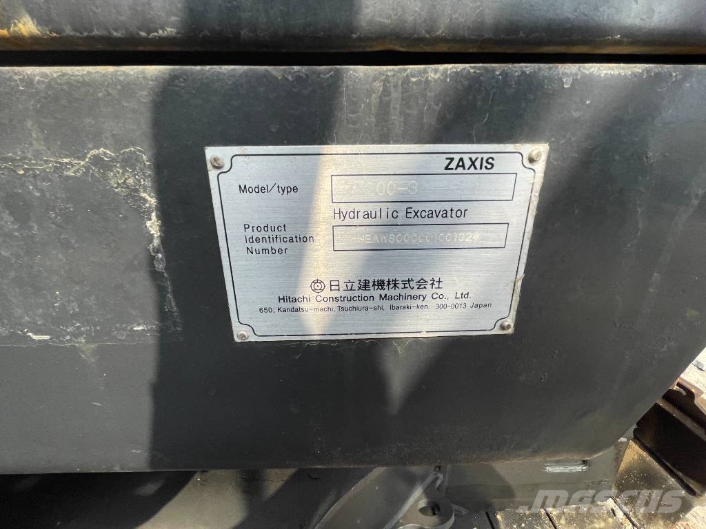 Hitachi ZAISX200LC Bagri goseničarji
