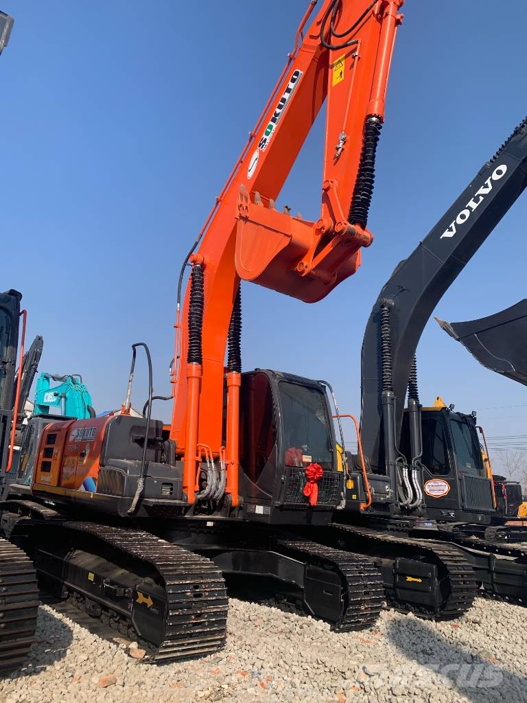 Hitachi ZAISX200LC Bagri goseničarji