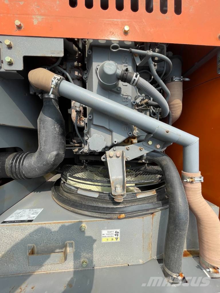 Hitachi ZAISX200LC Bagri goseničarji