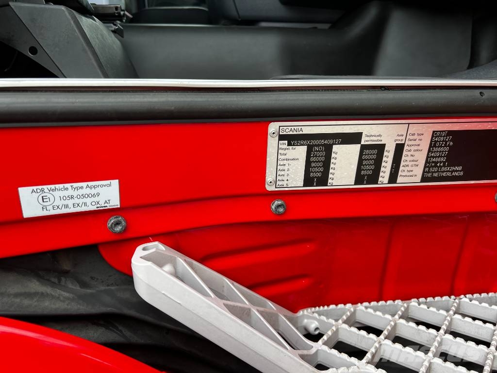 Scania R520LB6X2HNB EURO6, ADR+PTO,Retarder,full air Camiones con caja de remolque