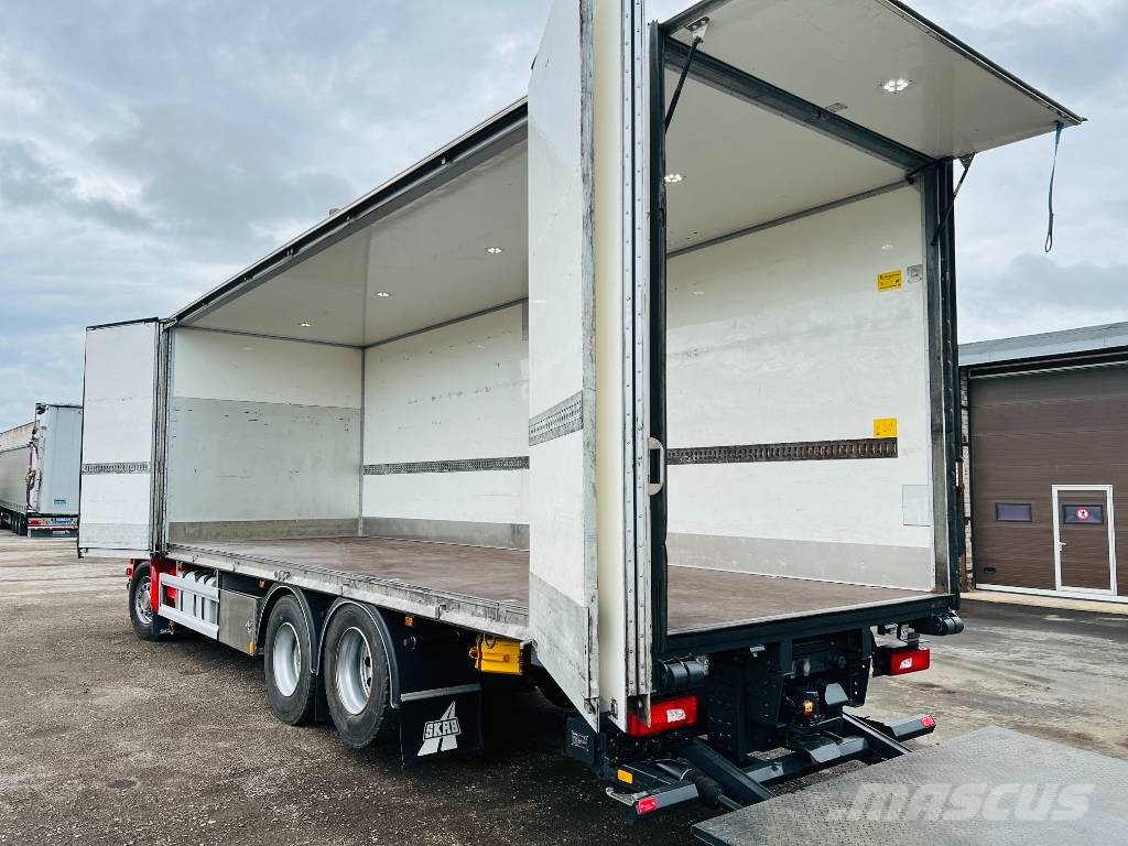Scania R520LB6X2HNB EURO6, ADR+PTO,Retarder,full air Camiones con caja de remolque