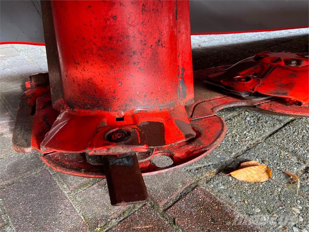 Kuhn GMD 4411 Niittomurskaimet