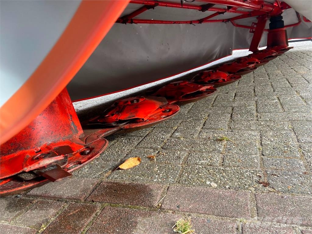 Kuhn GMD 4411 Niittomurskaimet