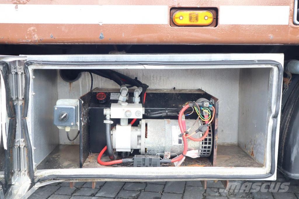 HRD STLM 3N | 3-AXLE | SLIDING RAMPS | STEER & LIFT AX Zemie treileri