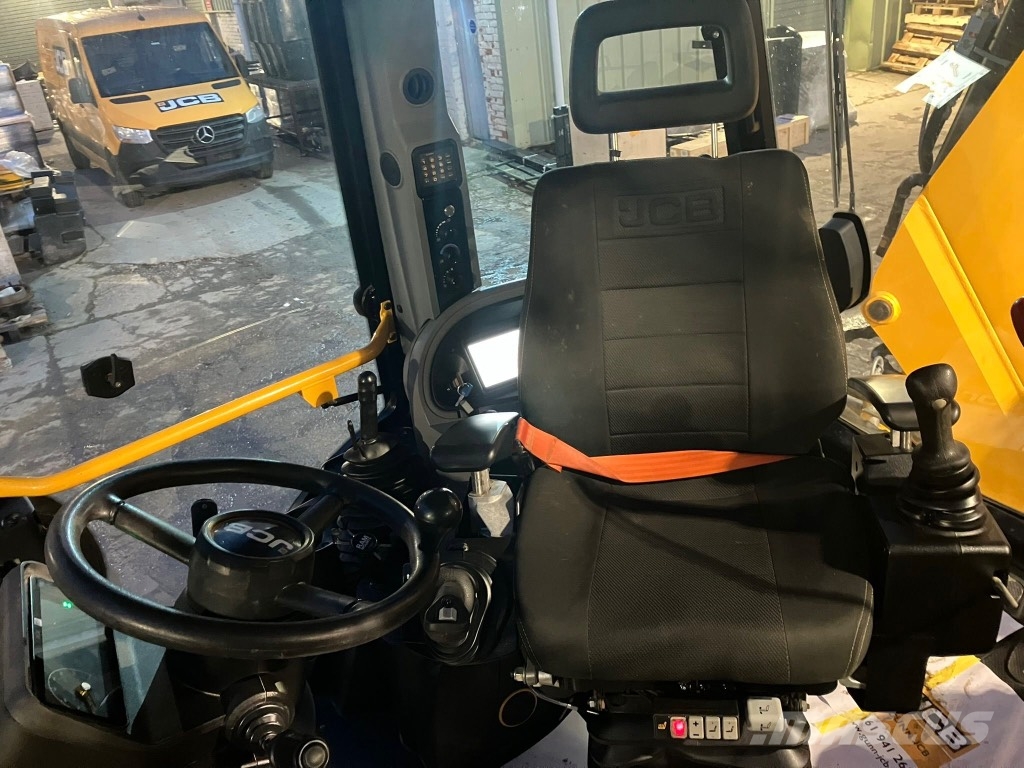 JCB 3 CX / full joystic !! Rýpadlo-nakladače
