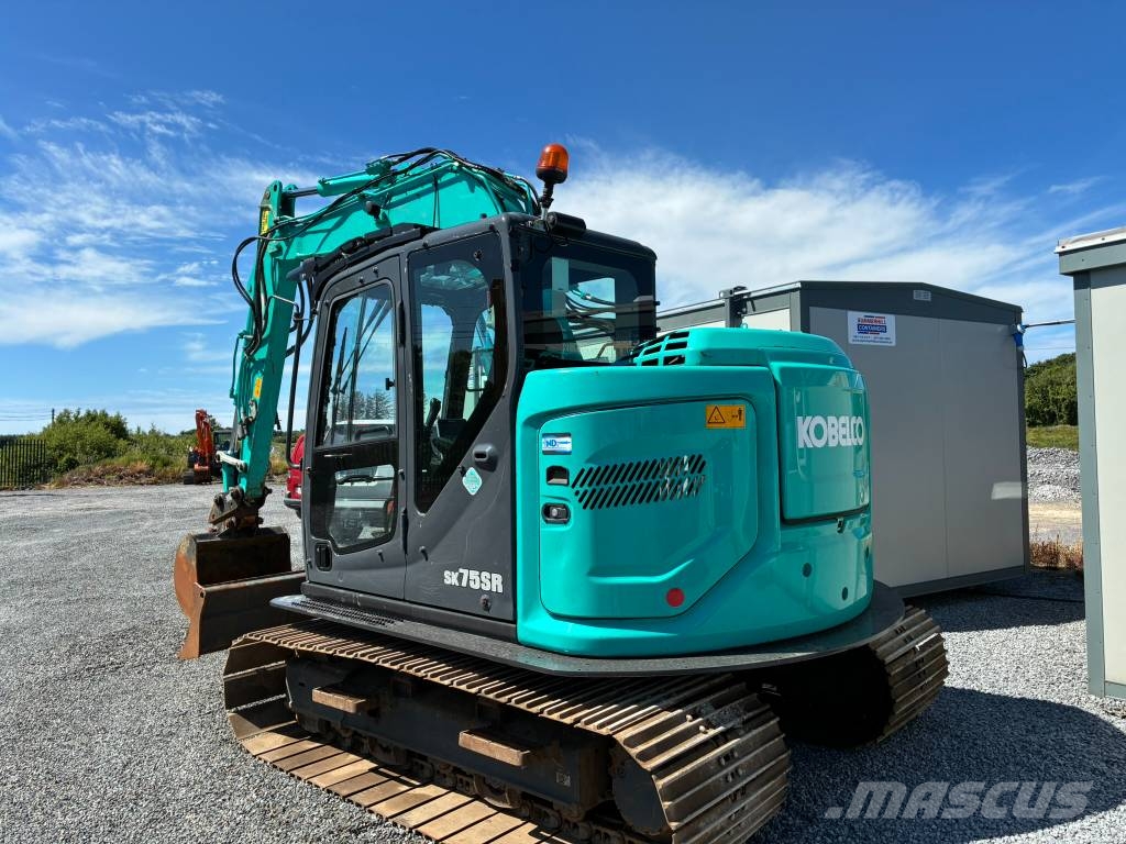 Kobelco SK75R-7 Excavadoras 7t - 12t