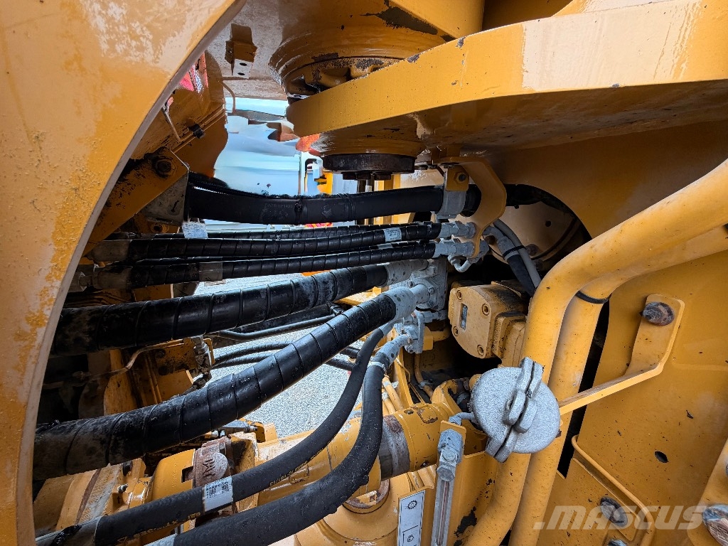 CAT 988 K XE Фронтальные погрузчики