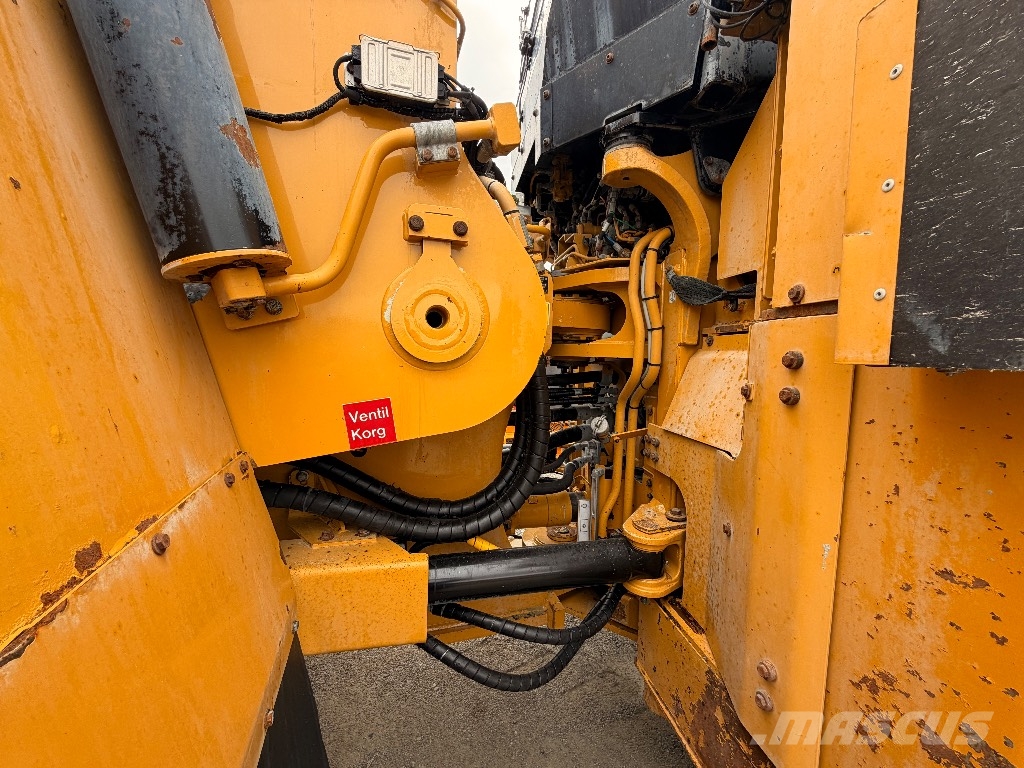 CAT 988 K XE Фронтальные погрузчики