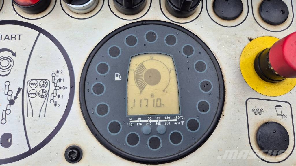 Bomag BW 135 AD-5 - 2016 YEAR - 1175 WORKING HOURS Котки тротуарні