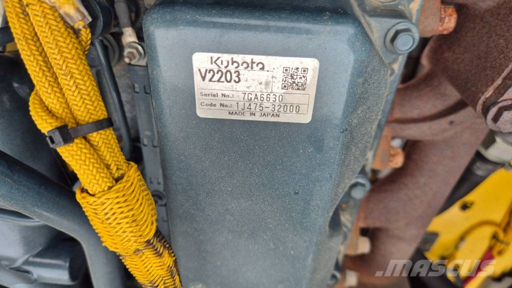 Bomag BW 135 AD-5 - 2016 YEAR - 1175 WORKING HOURS Котки тротуарні