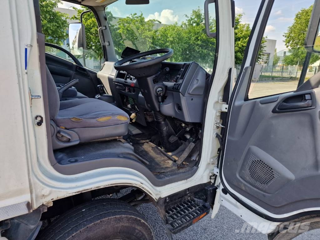 Isuzu P75 3L AEBS E6C PASSO 2900 GUIDA DX Camiones de basura