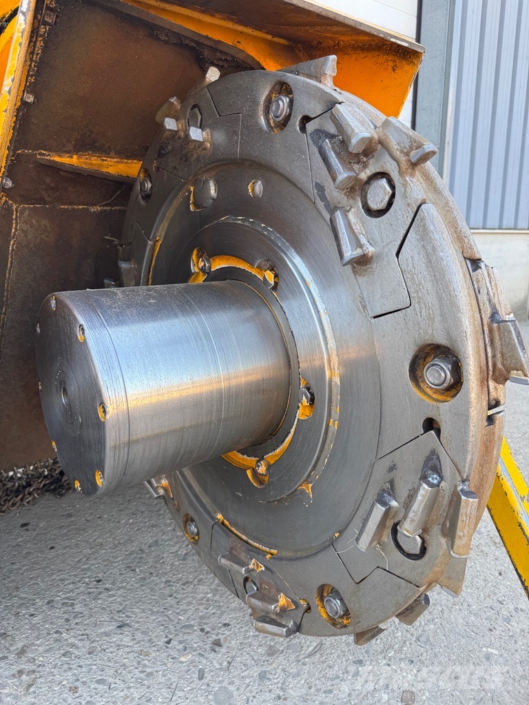 Hemos S850Z-210 hydraulische stobbenfrees met draaikrans Trituradoras forestales