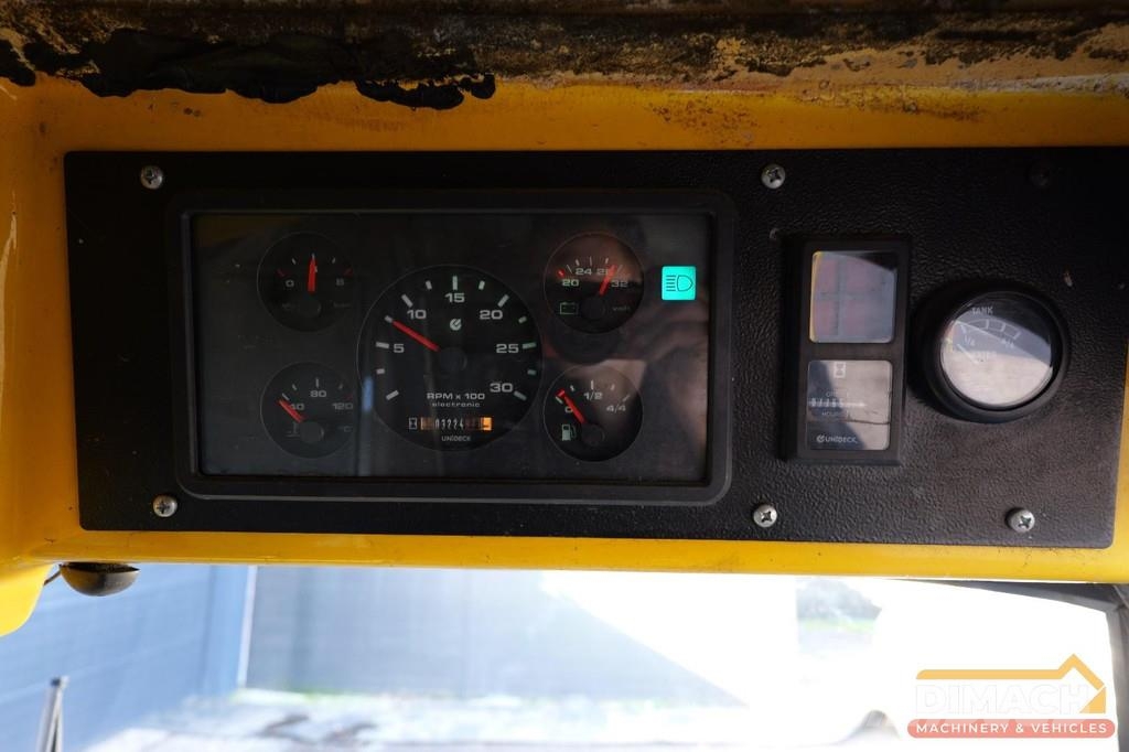 Ravo 540 NL machine - camera - sweeper suction - hydrau Barredora fregadora combinada