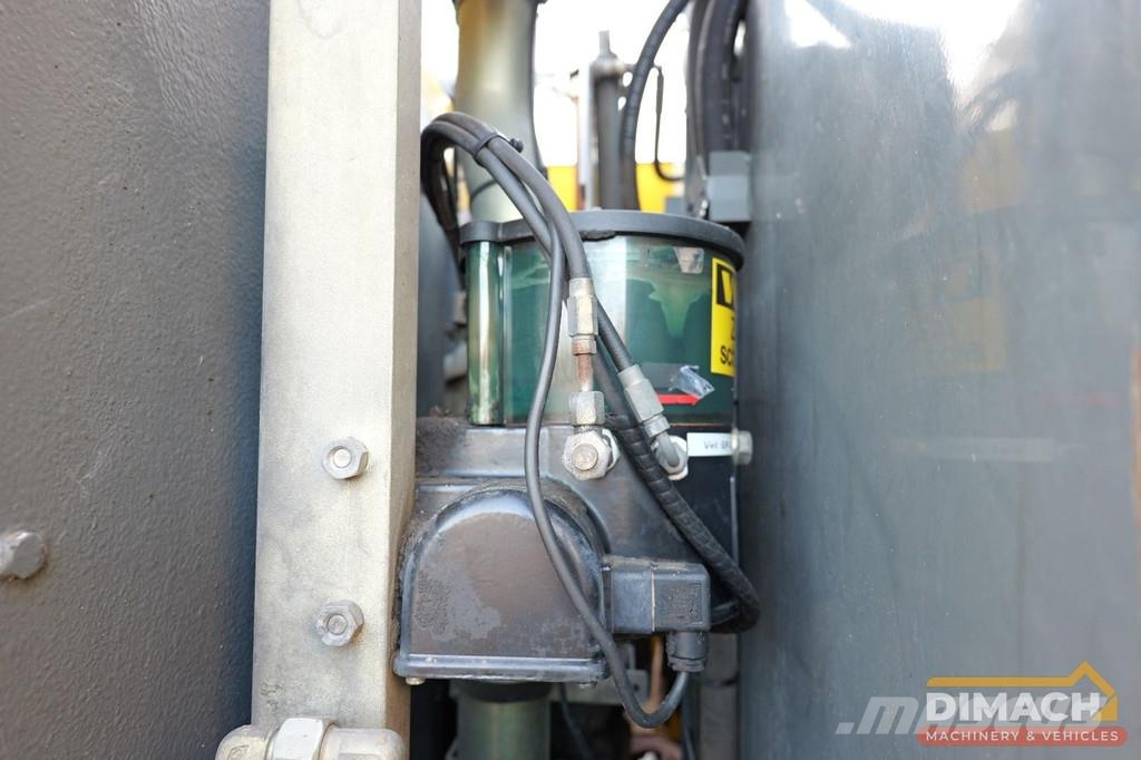 Ravo 540 NL machine - camera - sweeper suction - hydrau Barredora fregadora combinada