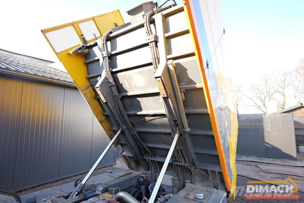Ravo 540 NL machine - camera - sweeper suction - hydrau Barredora fregadora combinada