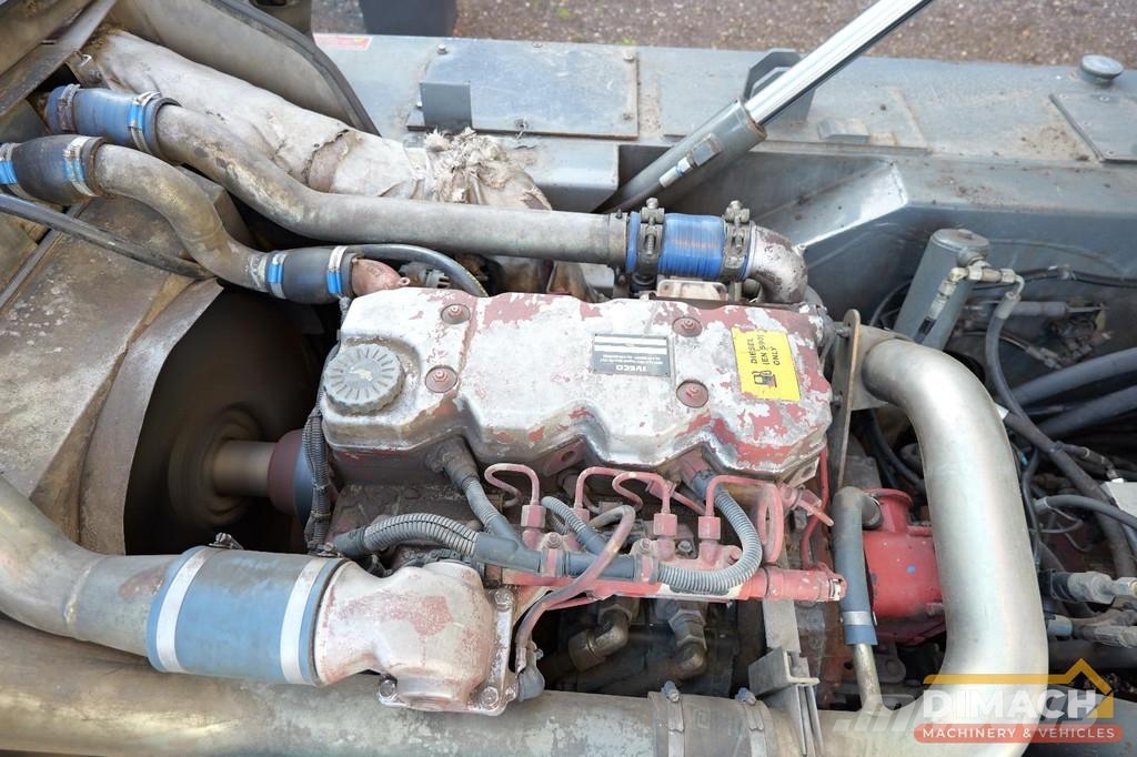 Ravo 540 NL machine - camera - sweeper suction - hydrau Barredora fregadora combinada