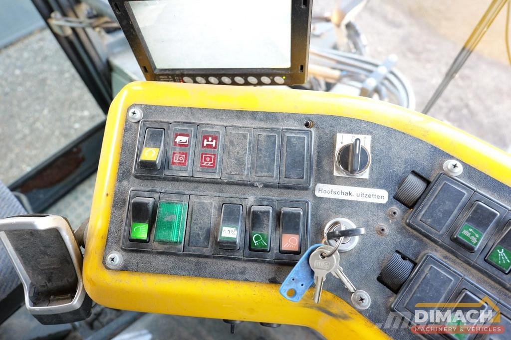 Ravo 540 NL machine - camera - sweeper suction - hydrau Barredora fregadora combinada