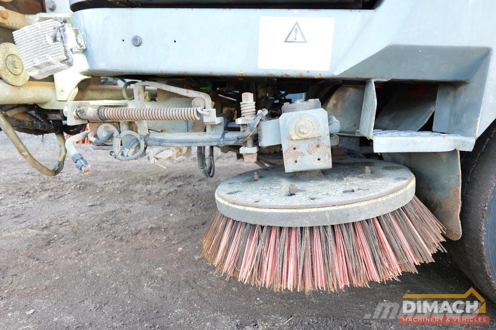 Ravo 540 NL machine - camera - sweeper suction - hydrau Barredora fregadora combinada