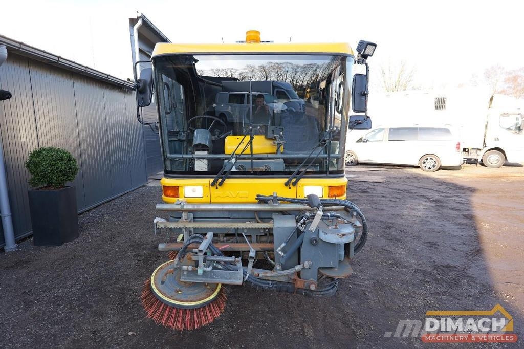 Ravo 540 NL machine - camera - sweeper suction - hydrau Barredora fregadora combinada