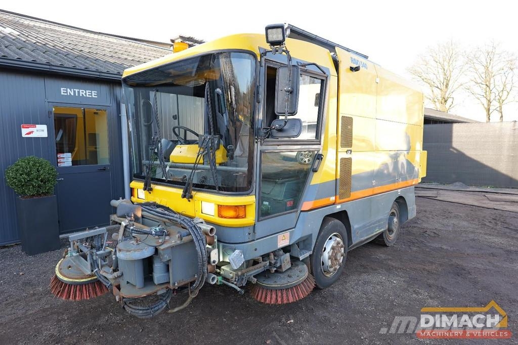 Ravo 540 NL machine - camera - sweeper suction - hydrau Barredora fregadora combinada