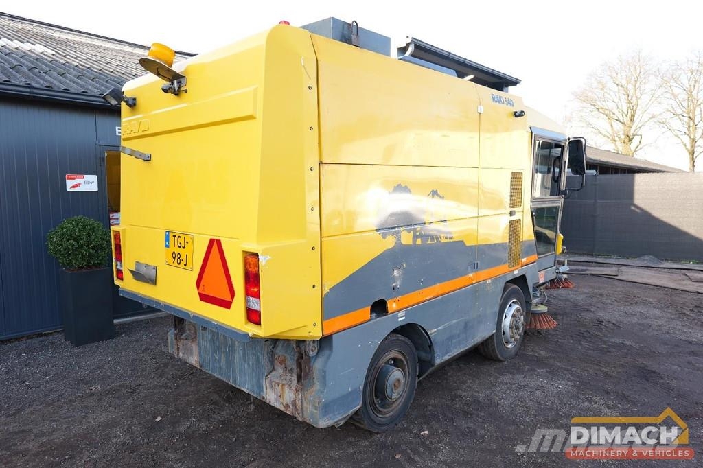 Ravo 540 NL machine - camera - sweeper suction - hydrau Barredora fregadora combinada