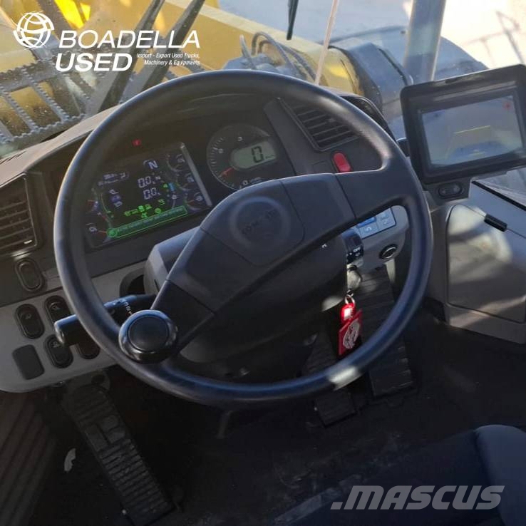 Komatsu WA470-8E0 Voorladers en gravers
