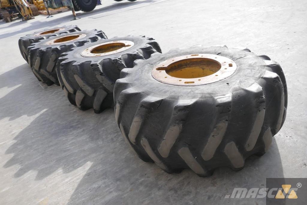 CAT Wheel GP 30.5L-32 Banden, wielen en velgen