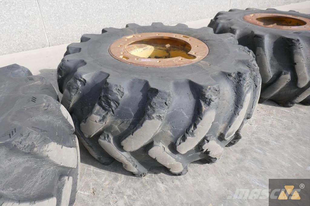 CAT Wheel GP 30.5L-32 Banden, wielen en velgen