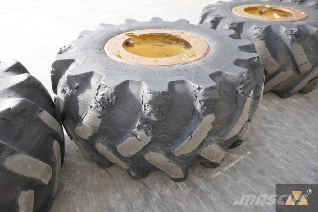 CAT Wheel GP 30.5L-32 Banden, wielen en velgen