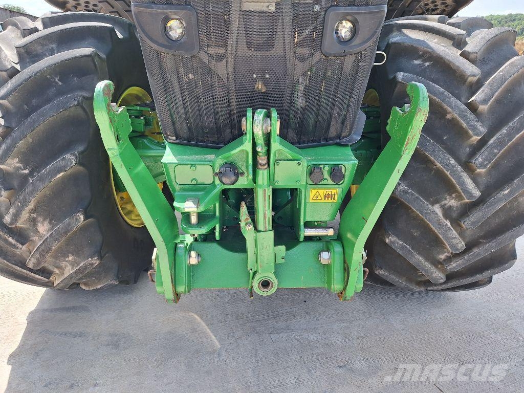 John Deere 7230 R Tractoren