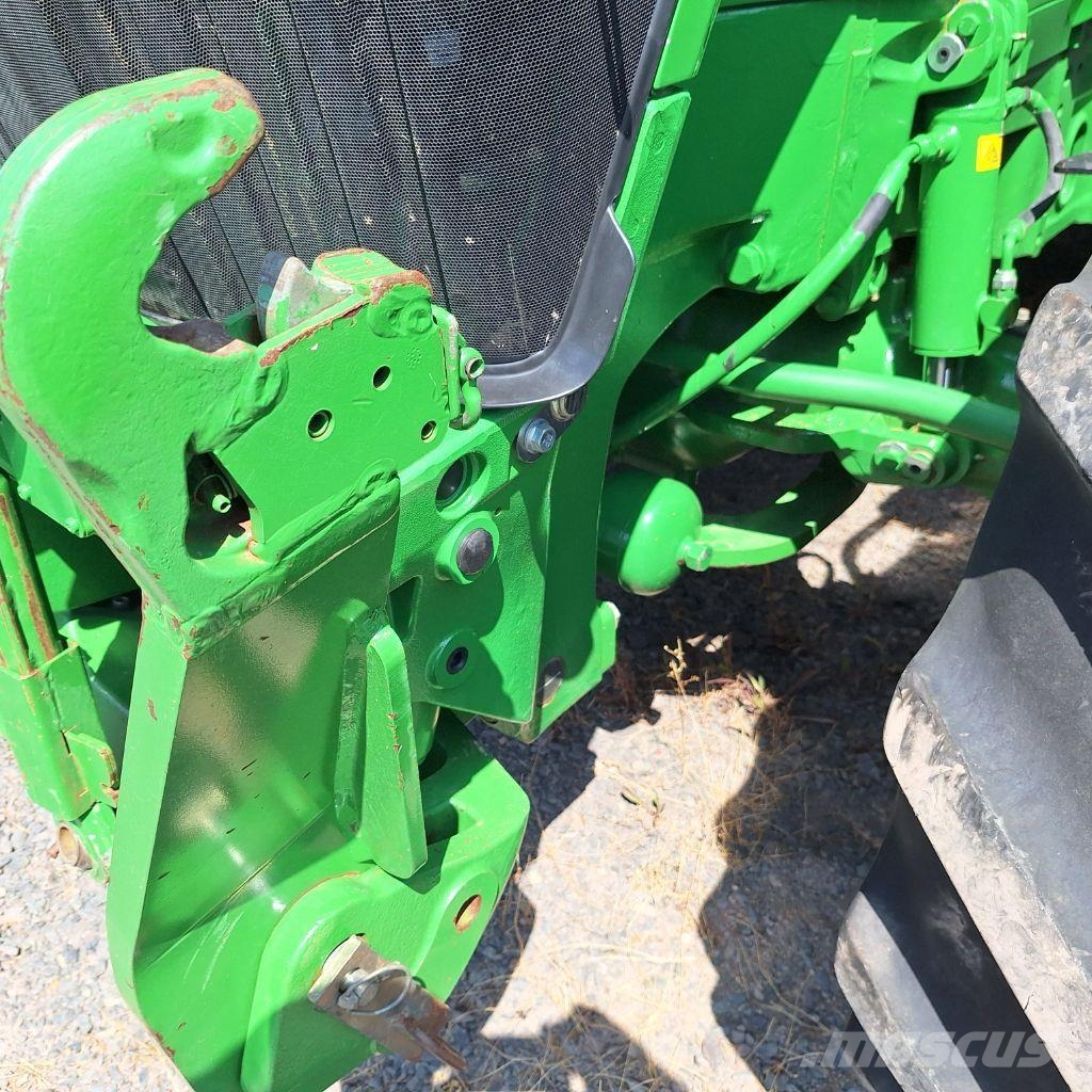 John Deere 7230 R Tractors