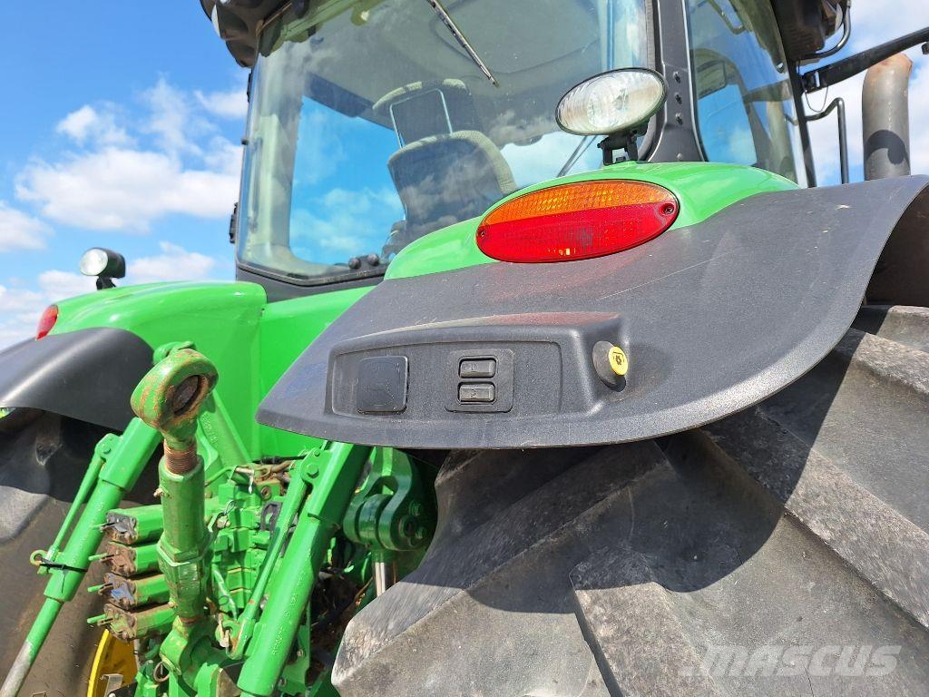 John Deere 7230 R Tractoren