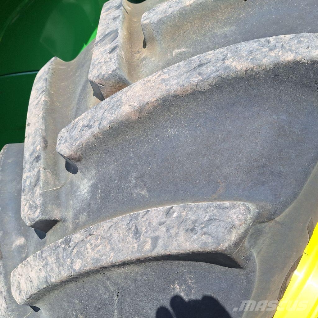 John Deere 7230 R Tractors