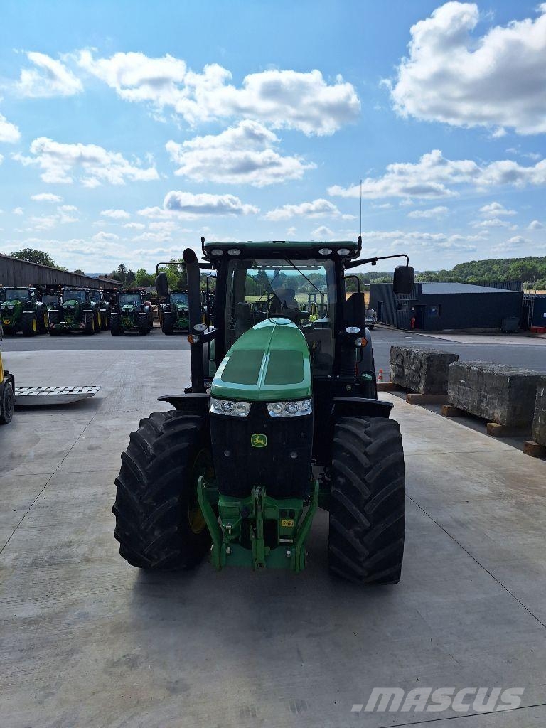 John Deere 7230 R Tractors