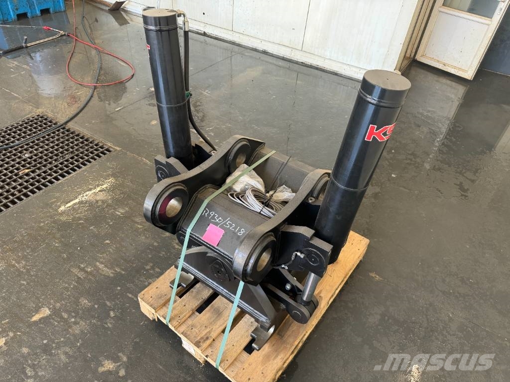 Power Tilt fæste S80 til Liebherr R930 Pistoane