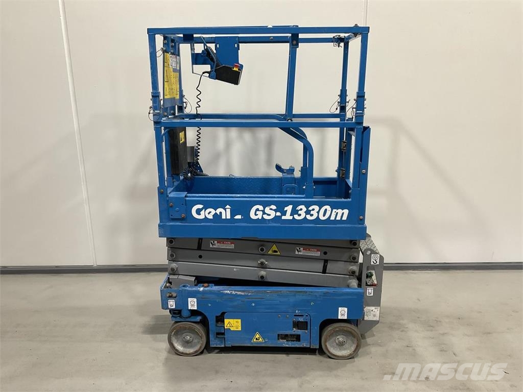 Genie GS-1330 Ανυψωτήρες ψαλιδωτής άρθρωσης