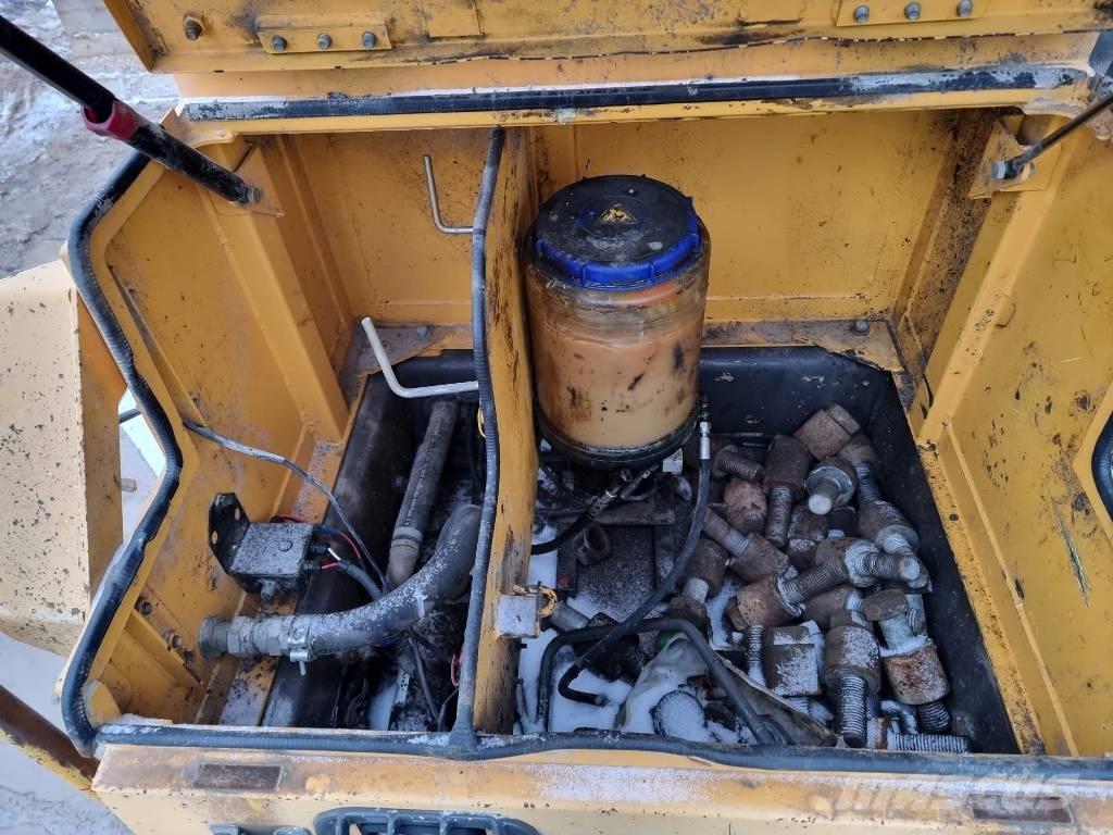 Volvo EC 700 B LC Roomikekskavaatorid