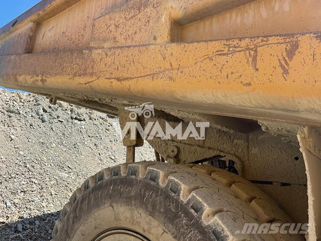 Komatsu HD325-6KE Dumpere