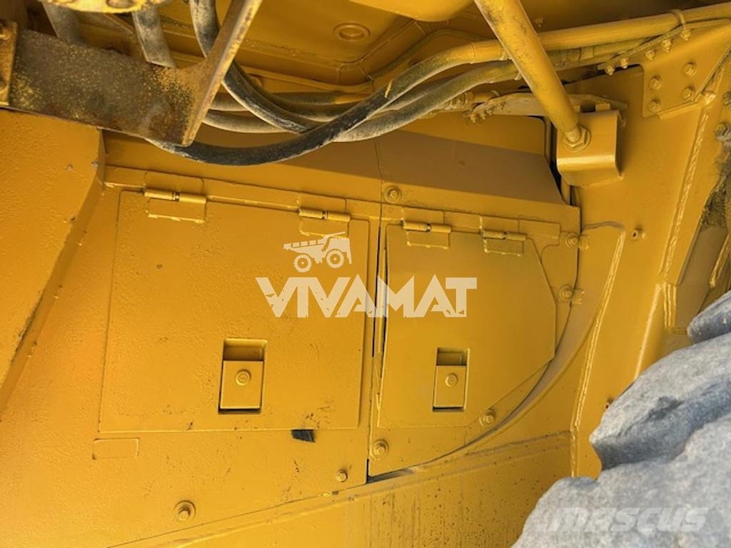 Komatsu HD325-6KE Dumpere